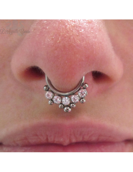 Anneau segmenté en titane Devil Heart et cristaux Swarovski, ouverture facile