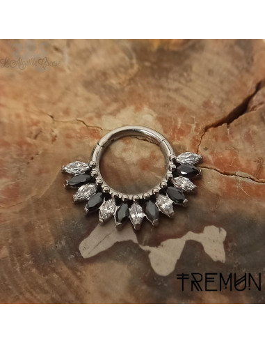 Anneau segmenté 'Maria' en titane et zircons Tremun