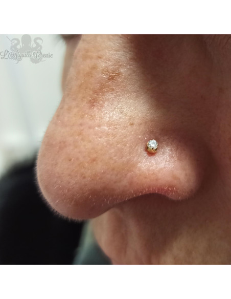 Accessoire en or jaune 18 carats orné d'un diamant Threadless