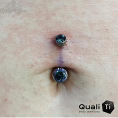 Bijou de nombril Vitrail QualiTi en Titane implantable 2