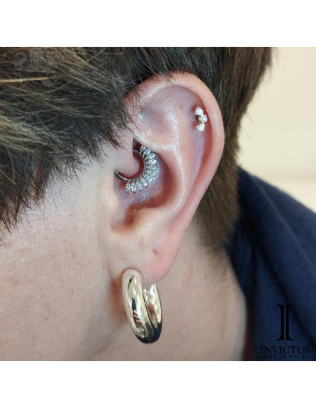 Anneau segmenté en titane et zircons premiums Invictus , ouverture facile