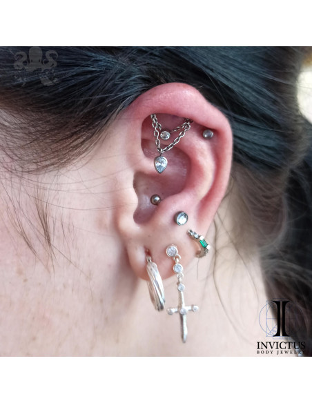 Barre courbe et ses chainettes ornées de zircons Invictus en titane - threadless