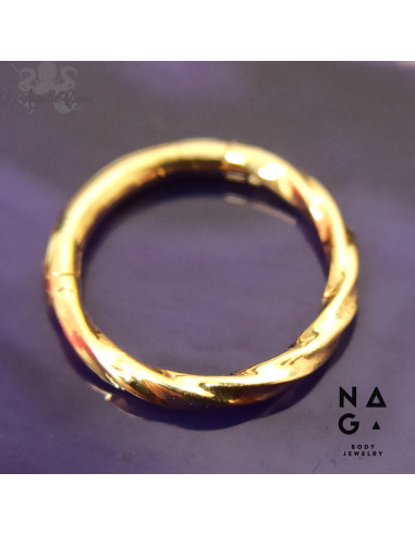 Anneau torsadé en or jaune 14k Naga Jewelery