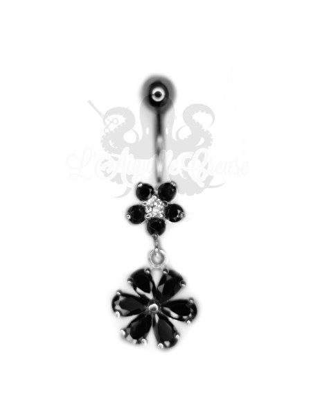 Duo de fleurs en argent.
