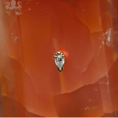 Poire en or jaune 18 carats et zircon Threadless