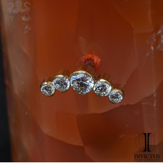 Cluster Invictus en titane pvd or 24 carats et zircons- threadless 2