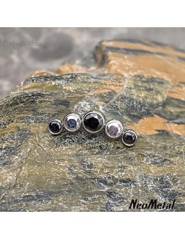 'Halloween' Cluster en titane orné de zircons Threadless - Neometal