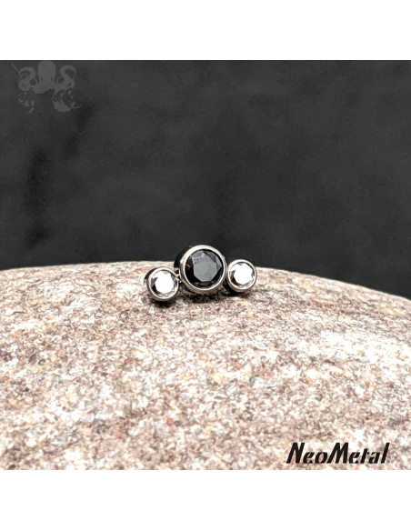 'Halloween' Cluster en titane orné de zircons Threadless - Neometal