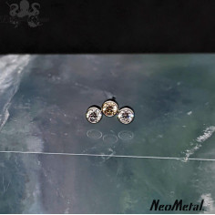 Glimmer and Glow' Mini cluster en titane orné de zircons Threadless - Neometal