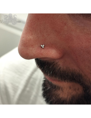 Accessoire en titane orné de trois cristaux Swarovski Threadless