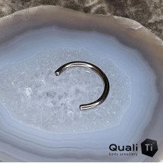 Fer à cheval en titane threadless - QualiTi 2