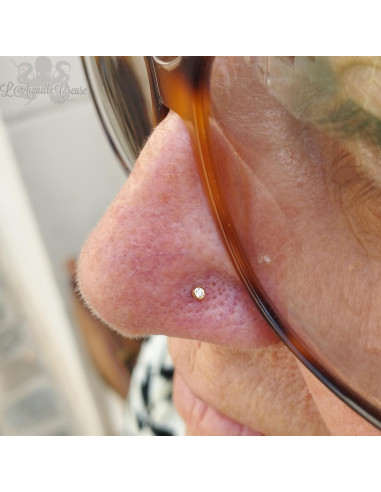 Accessoire en or jaune 18 carats orné d'un diamant Threadless