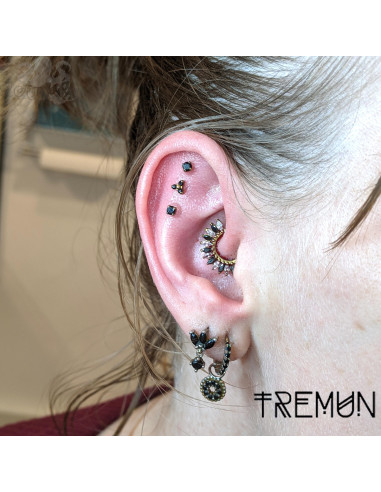 Anneau segmenté 'Maria' en titane et zircons Tremun