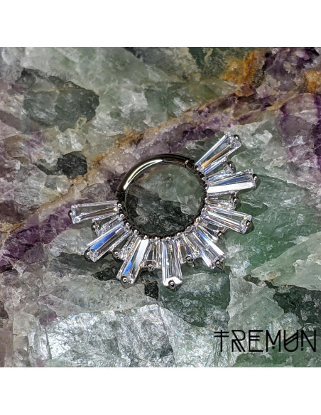 Anneau segmenté 'Amanda' en titane et zircons Tremun