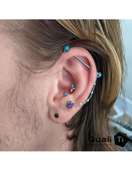 Fleur en titane orné d'opales synthétiques et d'un zircon Threadless - QualiTi