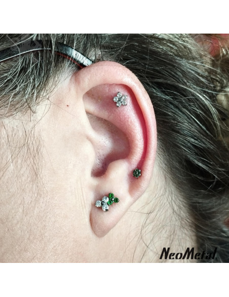 Fleur en titane ornée de Zircons cubiques, Threadless - Neometal