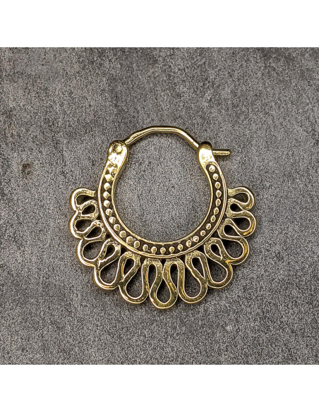 Paire de boucles d'oreilles en bronze