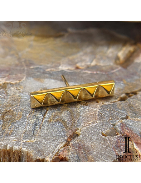 Barrette 5 pyramides Invictus en titane pvd gold - threadless