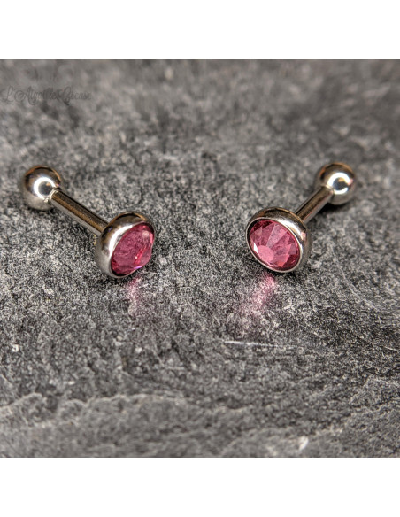 Paire de boucles d'oreilles avec cabochon de zircons en acier 316L