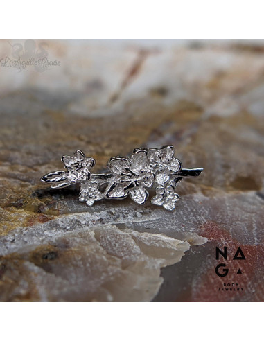 Fleurs de cerisier en or blanc 14 carats threadless - NAGA BODY JEWELRY
