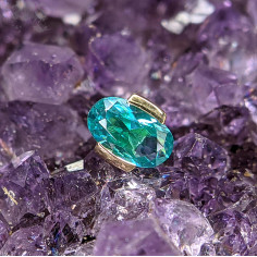 Accessoire en or jaune 18 carats et pierre fine Threadless