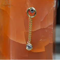 Charme en or jaune 18 carats, chainette et zircon