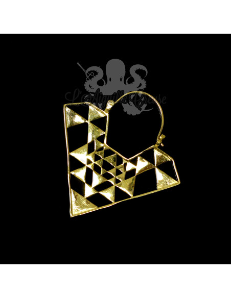 Paire de boucles  d'oreilles triangulaires en bronze