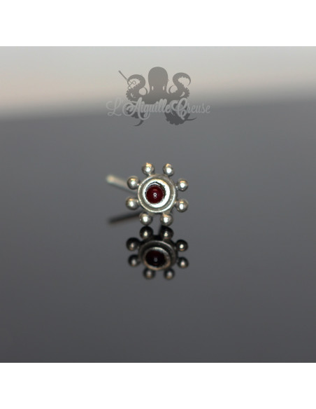 Stud en Argent 925  & pierre rouge Fleur