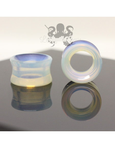 Tunnel d'opalite concave