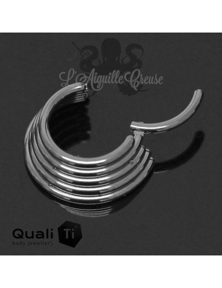 Anneau segmenté en titane QualiTi , ouverture facile