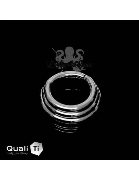 Anneau segmenté en titane QualiTi , ouverture facile