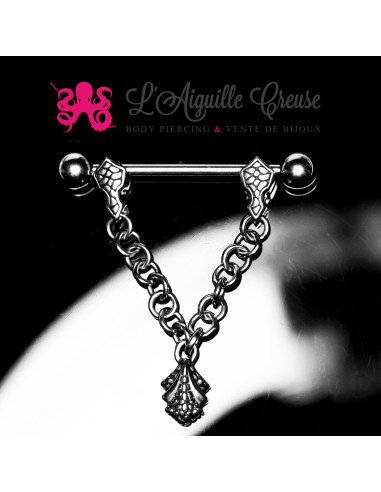 Bijou de téton en fonde d'acier