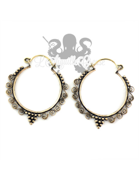 Paire de boucles d'oreilles en bronze