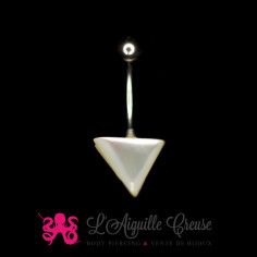 Bijou de nombril en Nacre triangulaire 2