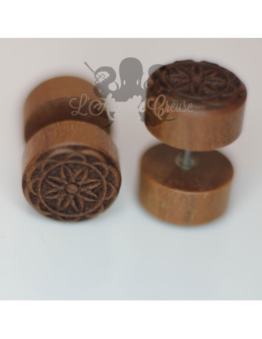 Faux plug en bois