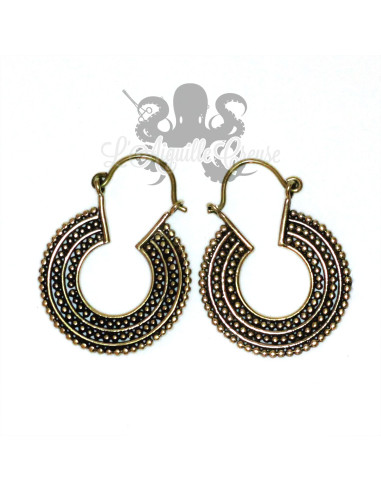 Paire de boucles d'oreilles en bronze