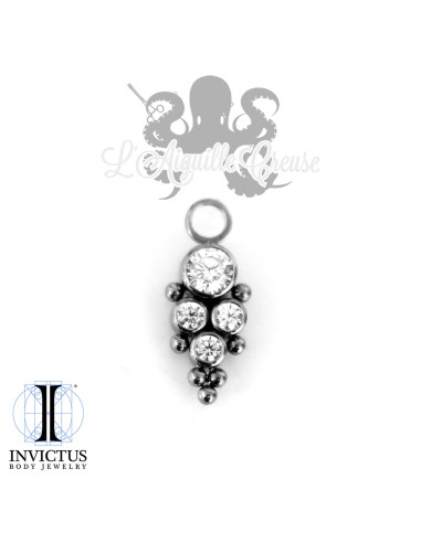 Charm Invictus en titane