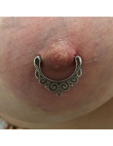 Bijou de téton arabesques