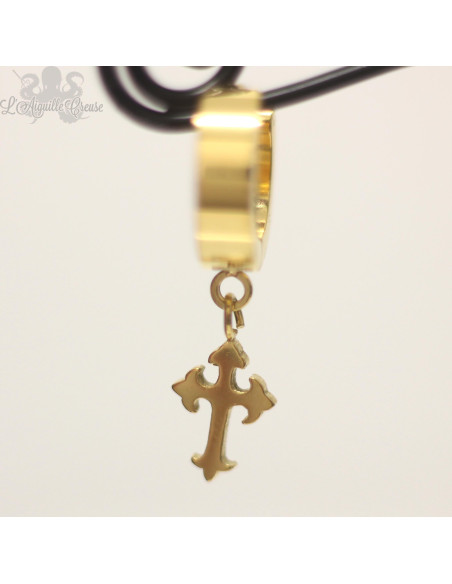 Boucle d'oreille pvd or croix
