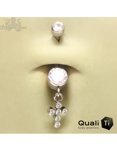Bijou de nombril QualiTi en Titane implantable