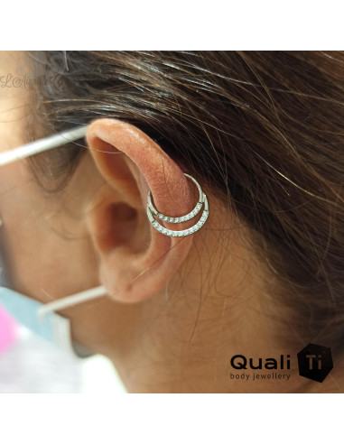 Anneau en titane et zircons cubiques - QualiTi