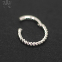 Anneau torsadé articulé en or blanc 18 carats 2