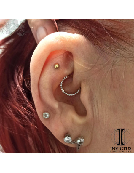 Anneau segmenté en titane Invictus et zircons, ouverture facile