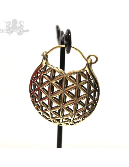 Paire de boucles d'oreilles en bronze