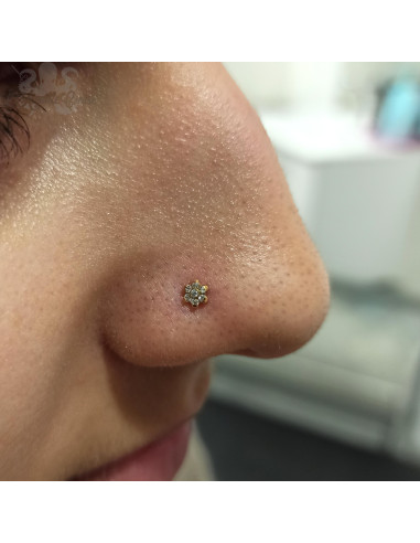 Accessoire fleur en titane pvd or, orné de zircons premiums Threadless