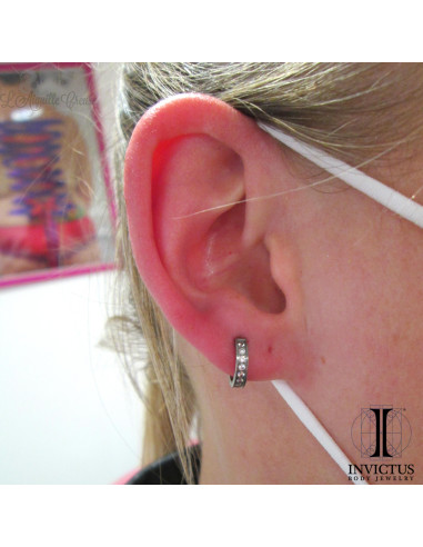 Anneau segmenté en titane Invictus, zircons premiums, ouverture facile